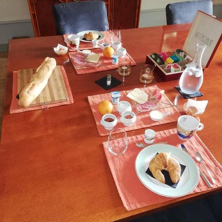 Authentieke Franse Kamer. Melay  Εξωτερικό φωτογραφία